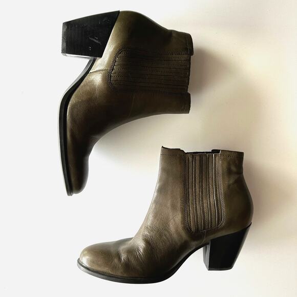 Ecco Shape 55 Western Chelsea Pull On Low Heel Olive Gray Boots EU 36 US 5 - Picture 2 of 8
